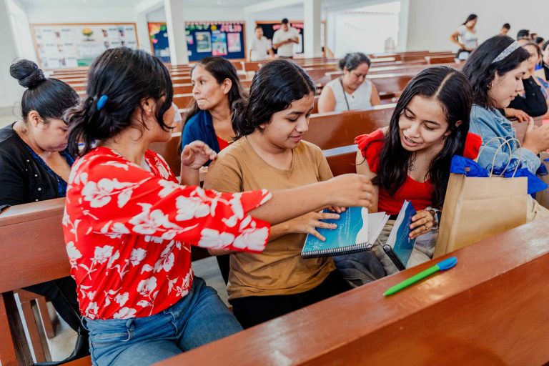 Compassion lanza el I Concurso Nacional de Emprendimiento Juvenil 2024